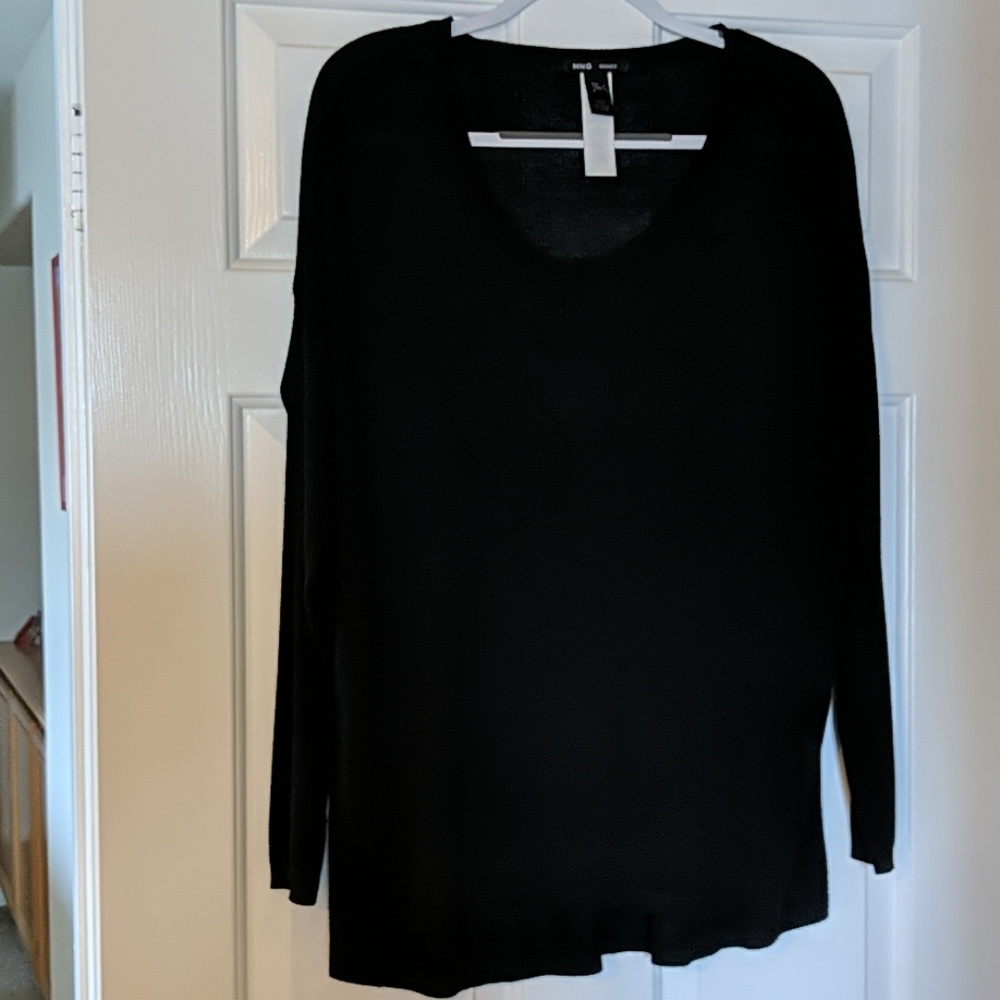Like new black sweater sz L